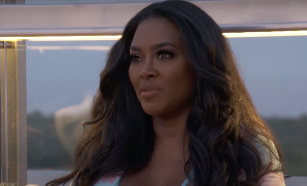 Kenya Moore Demolished A Few People While Filming The Upcoming Season   Kenya Moore Rhoa Season 14 1024x621 