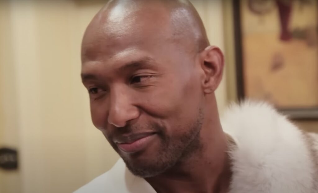 Martell Holt & Carlos King Fuel Speculation Amid News of Martell’s Vacation with Melody Holt