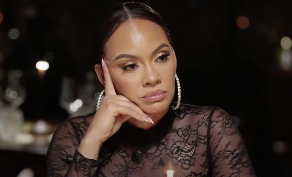 ‘Basketball Wives’ Highlights: Evelyn Continues to Meddle in Jackie & Chantel’s Relationship ‘Basketball Wives’ Highlights: Evelyn Continues to Meddle in Jackie & Chantel’s Relationship